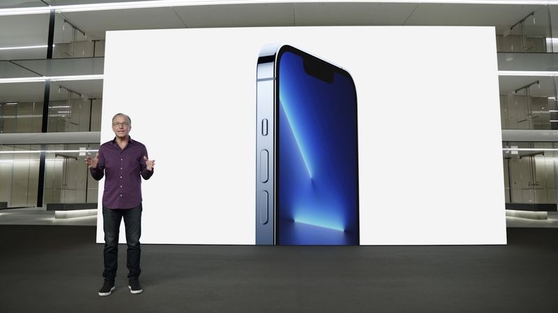 Oto iPhone 13 Pro: wyświetlacz ProMotion 120 Hz, kolor Sierra Blue, A15 Bionic, więcej